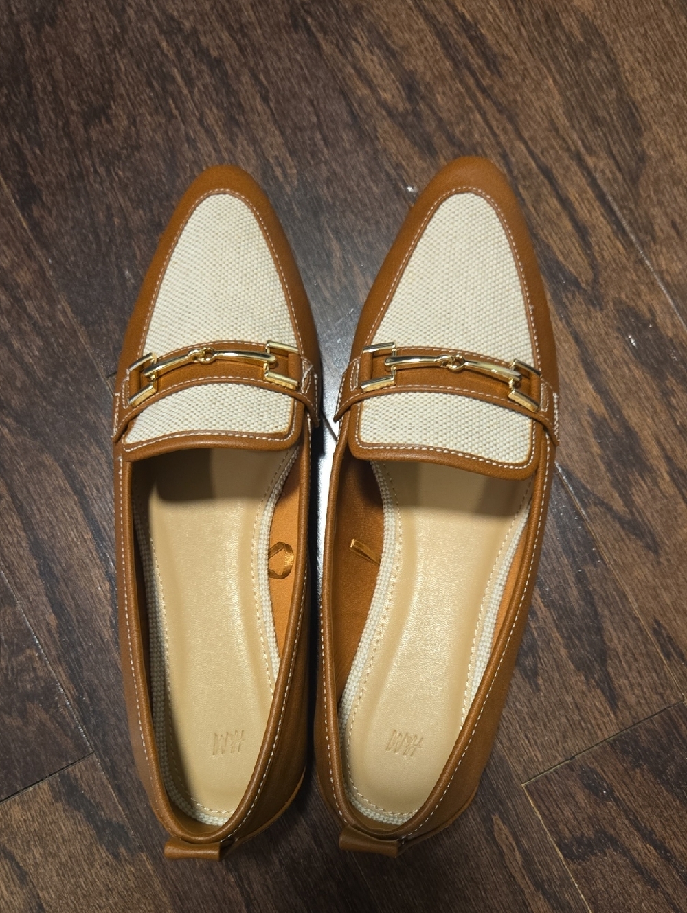 H&M Womens Tan and Cream Leather-Trim Horse Shoe Buckle  Loafers Size 40 Or US 9